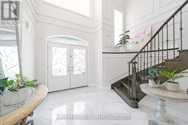 East Gwillimbury (sharon), ON L9N0N8,25 LADDER CRESCENT