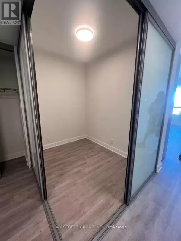 Markham (commerce Valley), ON L3T0G8,12 Gandhi LN #915