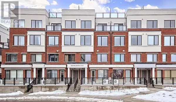 Aurora (aurora Village), ON L4G3G5,600 Alex Gardner CIR #111