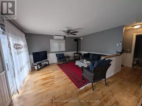 Innisfil (alcona), ON L9S2H7,674 CHESTNUT STREET