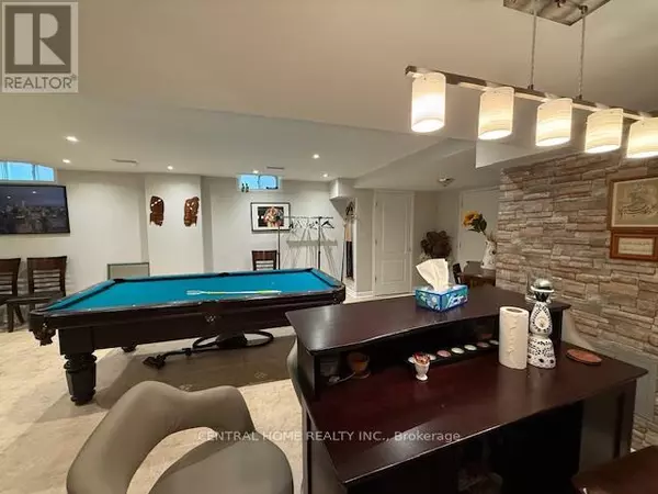 Richmond Hill (oak Ridges Lake Wilcox), ON L4E3X2,BASEMENT APARTMENT - 89 OLD COLONY ROAD