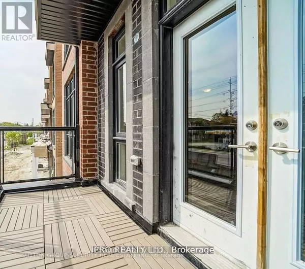 Richmond Hill (oak Ridges), ON L4E4H1,12868 Yonge ST #5