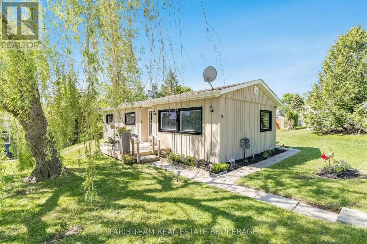 Innisfil, ON L9S1P7,21 HAWTHORNE DRIVE