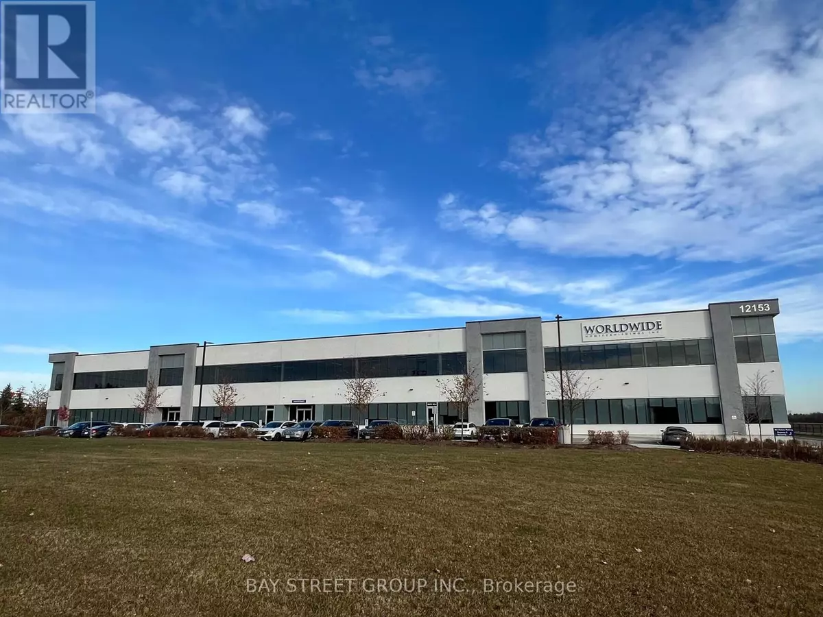 Whitchurch-stouffville, ON L0H1G0,12153 Woodbine AVE #100