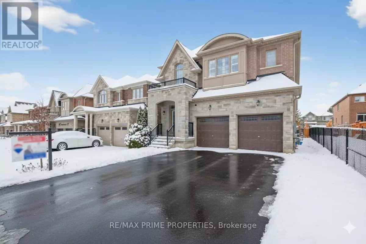 East Gwillimbury (mt Albert), ON L0G1M0,32 FREDERICK TAYLOR WAY