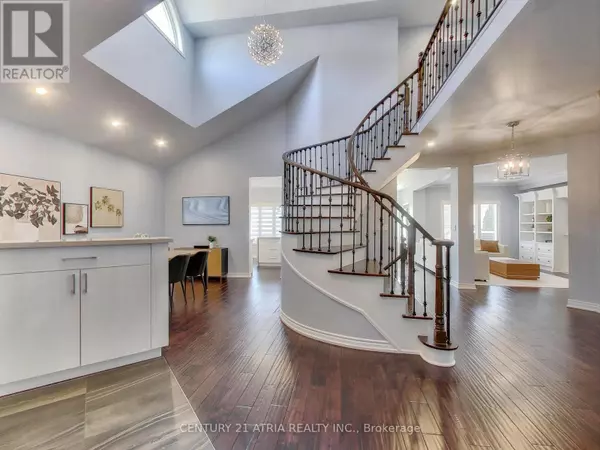 Richmond Hill (westbrook), ON L4C9T5,2 WHALEN COURT