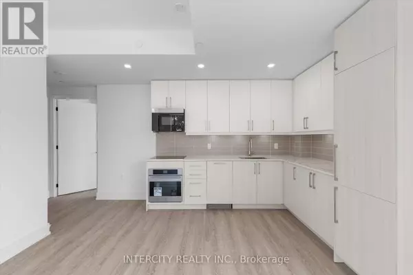 King (king City), ON L7B0R6,2075 King RD #247