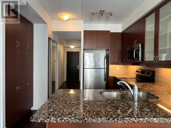 Markham (unionville), ON L6G0C8,111 Upper Duke CRES #607