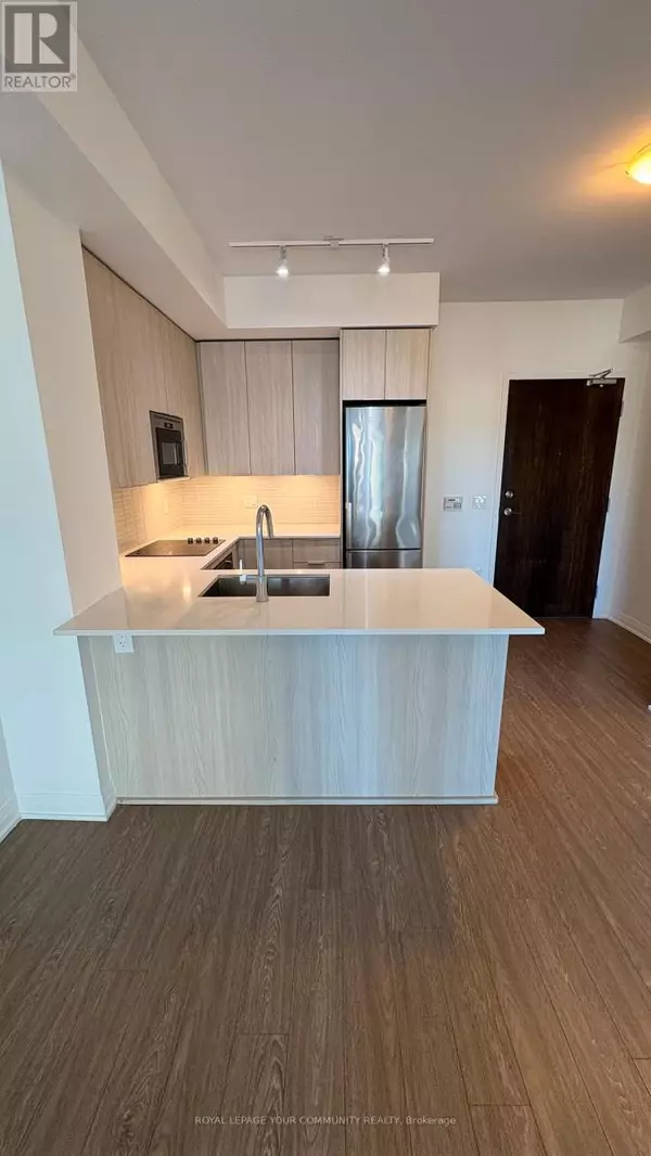 Vaughan, ON L6A5A7,99 Eagle Rock WAY #704