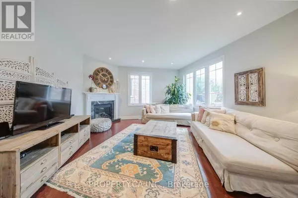 Vaughan (patterson), ON L6A3V4,552 VALLEY VISTA DRIVE