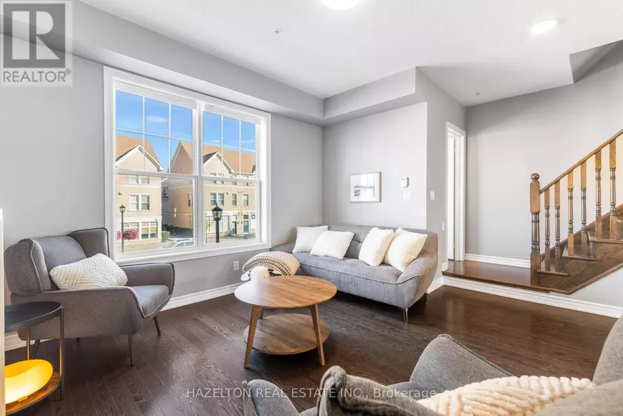 RESIDENTIAL UNIT - 49 CATHEDRAL HIGH STREET, Markham (cathedraltown), ON L6C0P1