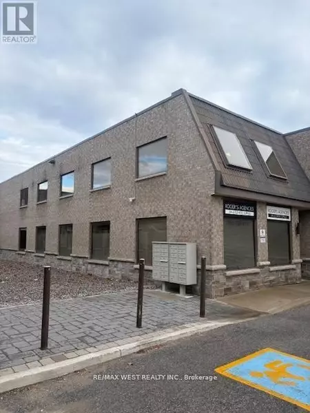 56 Pennsylvania AVE #9, Vaughan (concord), ON L4K3V9