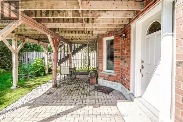 Richmond Hill (oak Ridges Lake Wilcox), ON L4E3A9,LOWER LEVEL - 31 GREEN MEADOW CRESCENT