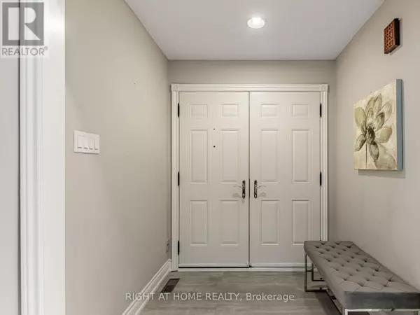 Vaughan (crestwood-springfarm-yorkhill), ON L4J4X9,10 RODEO DRIVE