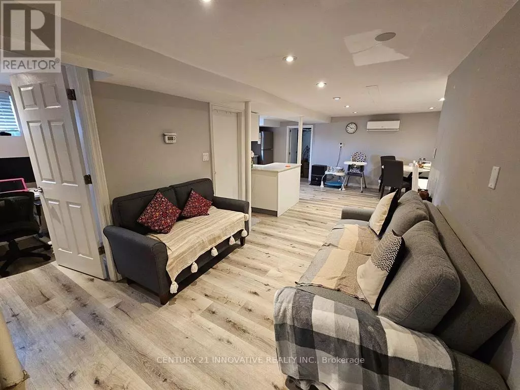 Richmond Hill (oak Ridges), ON L4E2Z3,13163 Bathurst ST #Bsmt