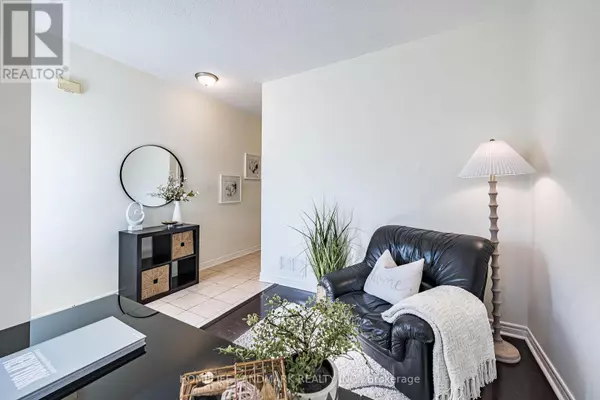 Richmond Hill (oak Ridges), ON L4E4A6,78 LONGWOOD AVENUE