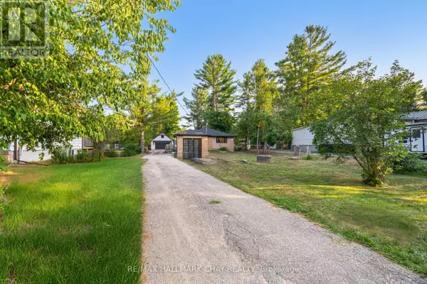 Innisfil, ON L9S2K3,731 PINEGROVE AVENUE