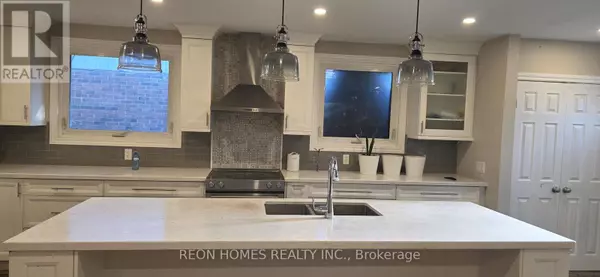 Whitchurch-stouffville (stouffville), ON L4A4Z1,99 Millard ST #(Main)