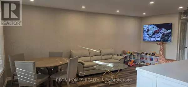 Whitchurch-stouffville (stouffville), ON L4A4Z1,99 Millard ST #(Main)