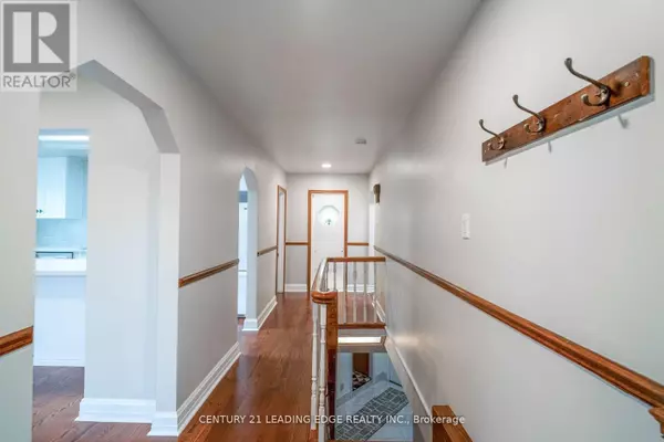 Bradford West Gwillimbury, ON L3Z2A6,393 CANAL ROAD