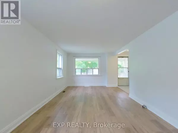 Richmond Hill (crosby), ON L4C1C6,101 Roseview AVE #Main Lv