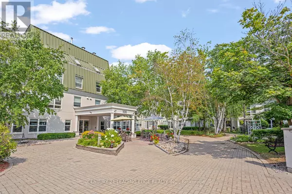 100 Anna Russell WAY #PH2, Markham (unionville), ON L3R6C7