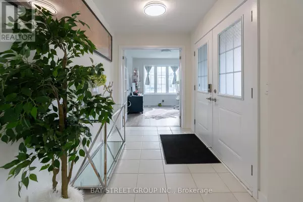 Markham (angus Glen), ON L6C3J3,2 WILLIAM SHEARN CRESCENT