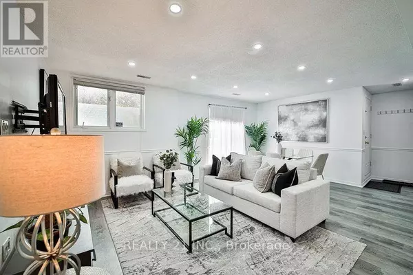 75 Weldrick RD East #1036, Richmond Hill (observatory), ON L4C0H9