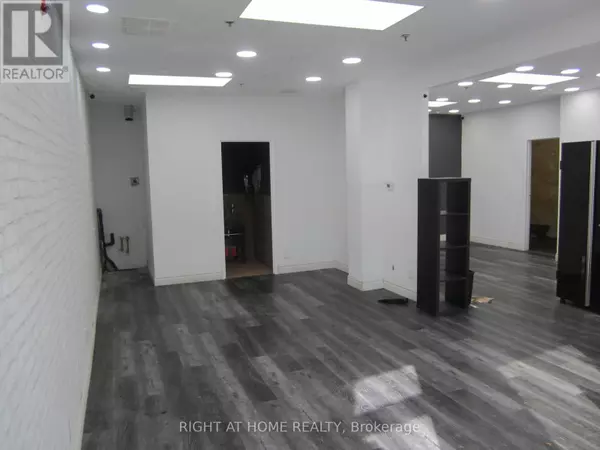 Aurora (aurora Village), ON L4G1H5,18 Wellington ST East ##A