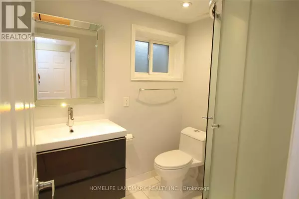 Richmond Hill (north Richvale), ON L4C7P2,21 Marsh ST #Lower