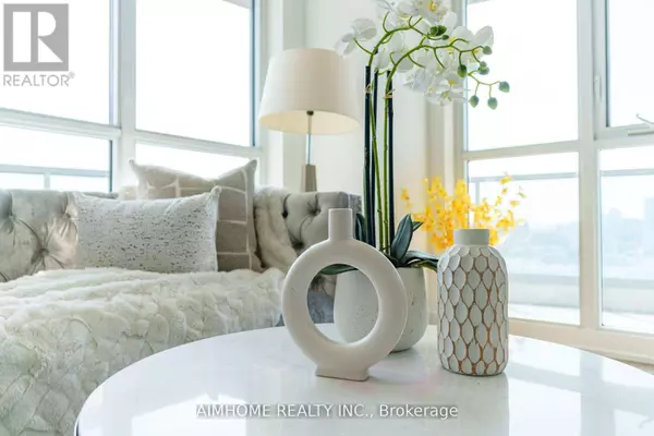 9471 Yonge ST #1202, Richmond Hill (observatory), ON L4C1V4