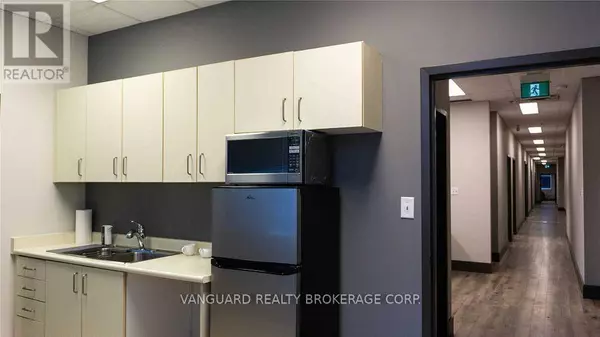 Vaughan (concord), ON L4K2M9,8810 JANE STREET