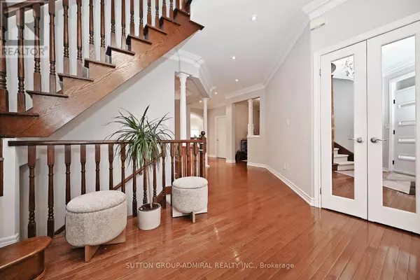 Vaughan (patterson), ON L4J8R7,32 SEABREEZE AVENUE