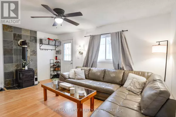 Essa (angus), ON L0M1B0,122 RAGLAN STREET