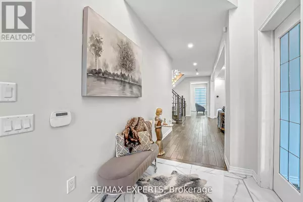 Bradford West Gwillimbury, ON L3Z0V3,95 SELBY CRESCENT