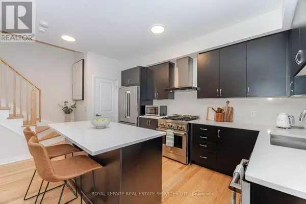 40 Baynes WAY #2, Bradford West Gwillimbury (bradford), ON L3Z4M4