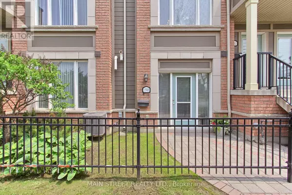 Aurora, ON L4G0S3,15949 Bayview AVE #4