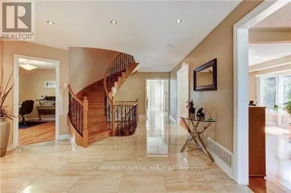 Richmond Hill (north Richvale), ON L4C3W2,21 KERSEY CRESCENT