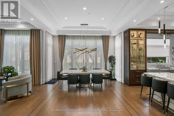 Richmond Hill (south Richvale), ON L4C6S4,61 ORLON CRESCENT