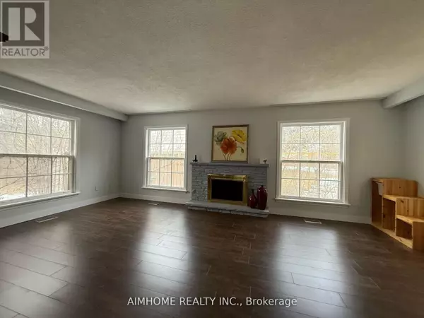 Markham (bayview Glen), ON L3T1A8,338 STEELES AVENUE E