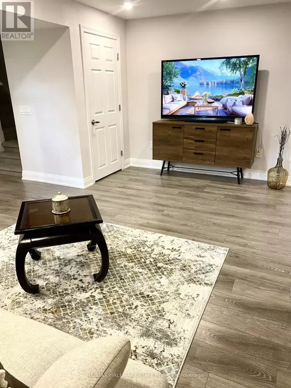 Vaughan (patterson), ON L6A4G3,1 LADY LORETTA LANE