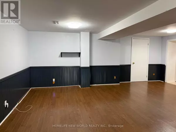 Newmarket (bristol-london), ON L3Y7L2,WALK OUT BASEMENT APT - 252 OSMOND CRESCENT