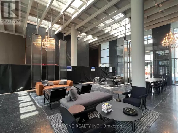 Vaughan (vaughan Corporate Centre), ON L4K0P8,28 Interchange WAY #4215