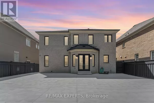 Vaughan (kleinburg), ON L4H4A8,6 DUNROBIN CRESCENT