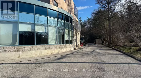 Vaughan (east Woodbridge), ON L4L7X7,8077 Islington AVE #105