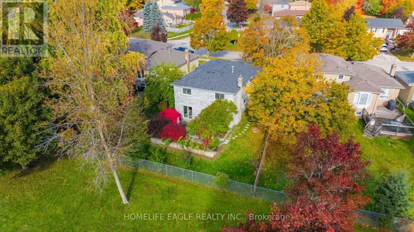 17 BECKETT AVENUE, East Gwillimbury (holland Landing), ON L9N1E6