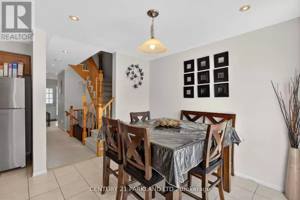 Markham (cornell), ON L6B1K9,136 GAS LAMP LANE