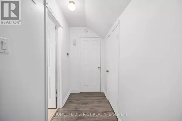 Richmond Hill (oak Ridges), ON L4E2R5,1 GROVEPARK STREET