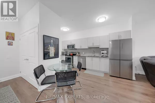 New Tecumseth (tottenham), ON L0G1W0,64 Queen ST South #205