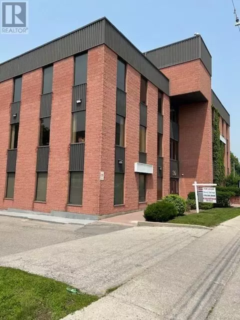 30 Prospect ST #302, Newmarket (central Newmarket), ON L3Y3S9